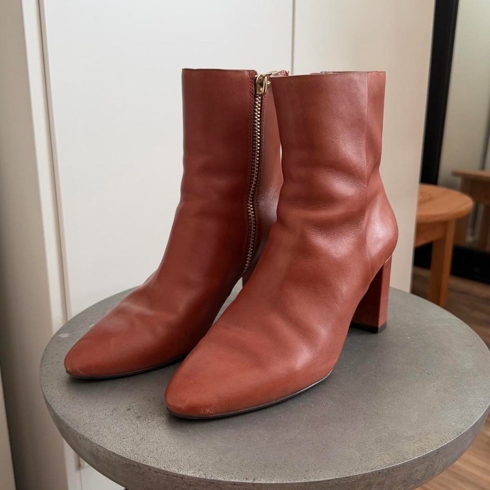 Banana Republic Chestnut Leather Ankle Booties 8.5